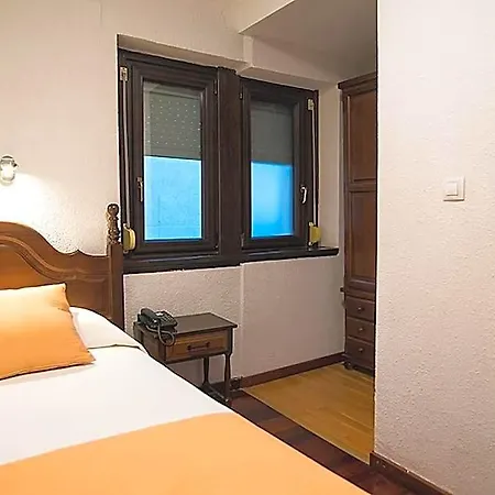 La Rambla فندق بييسكاس